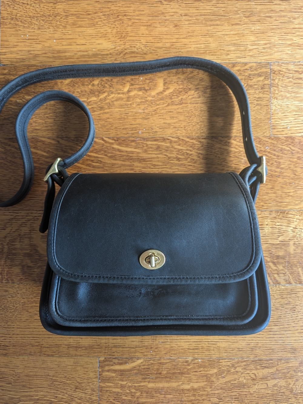 COACH Vintage Rambler Shoulder Bag in Black Leather Crossbody